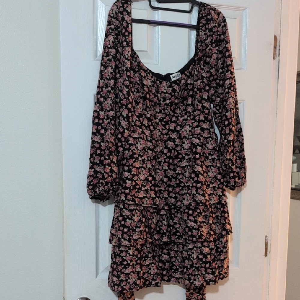 Arula Short/Midi Dress. Perfect For Valentine's Day!